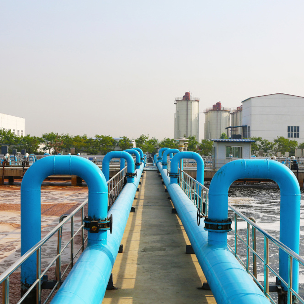 Water treatment tank with waste water with aeration process.